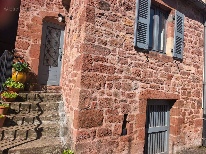 Maison à SAINT-CHRISTOPHE-VALLON