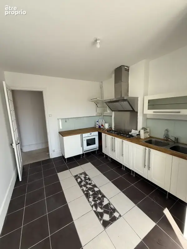 Appartement 54 m² à Saint-Etienne  - photo 3