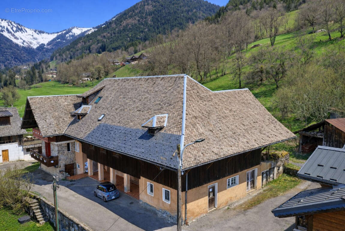 Maison à SEYTROUX
