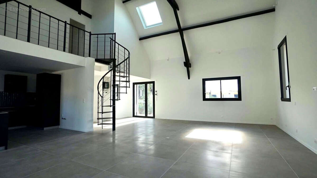 Maison rénovée Gargenville 185 m2 - photo 4