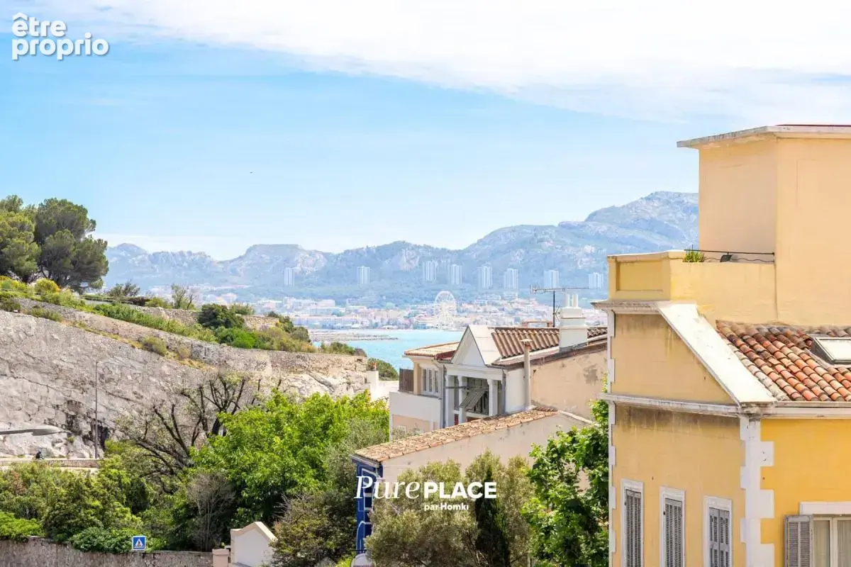 Appartement T4 de 104 m² à Marseille 13007, Corniche Président John Fitzgerald Kennedy - photo 2