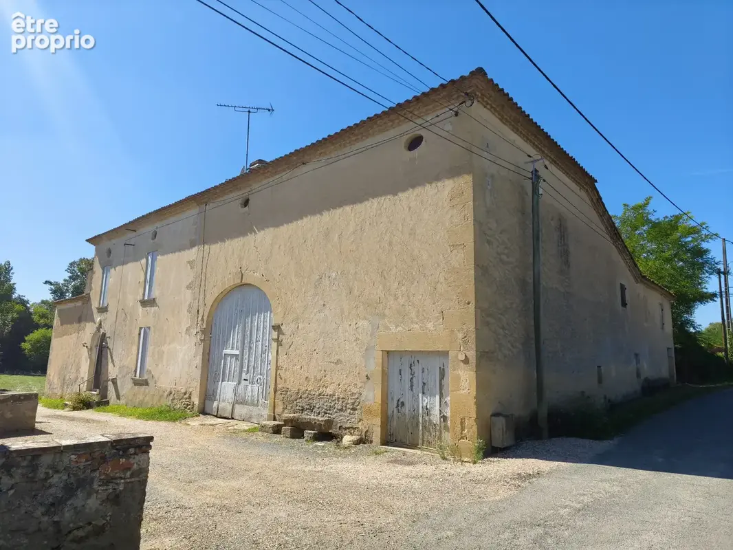Maison en pierre avec dépendances et vaste terrain - photo 13