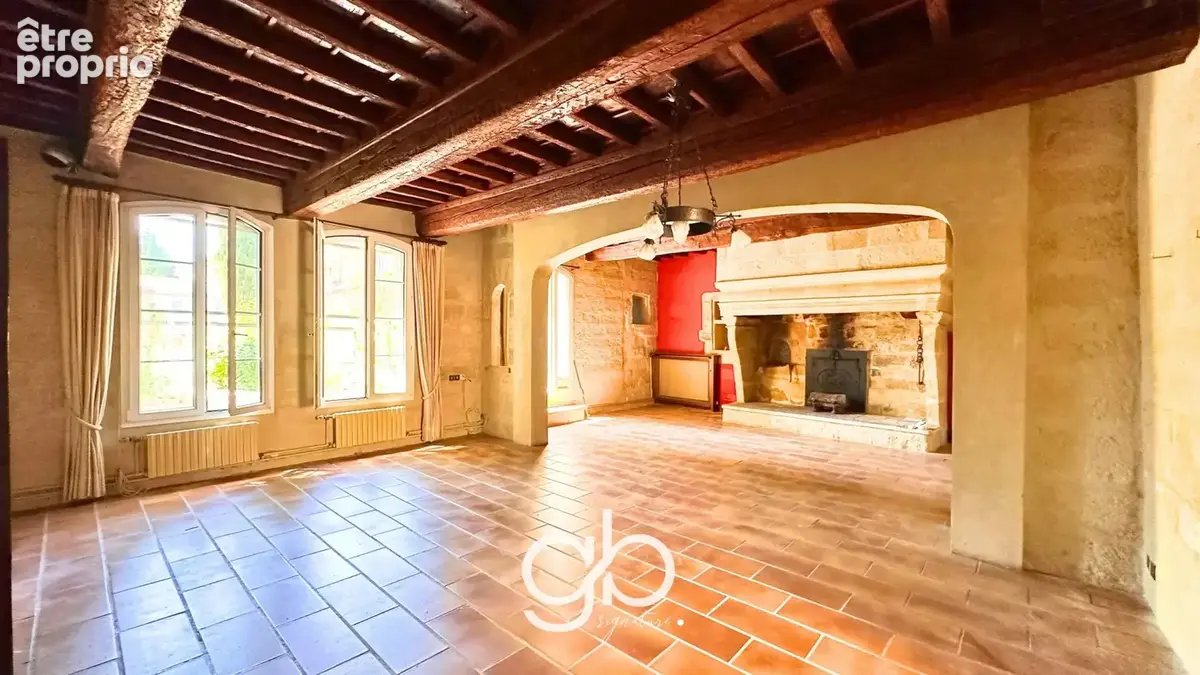 Maison de maître du xviiie siècle avec jardin, dépendances et garages au cœur d'aimargues - photo 8