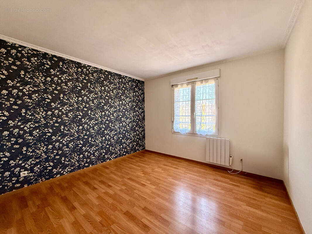 Appartement à BRIE-COMTE-ROBERT