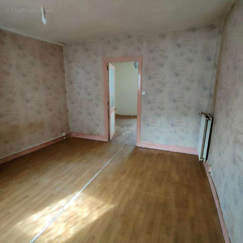 Maison à MORTAGNE-SUR-SEVRE