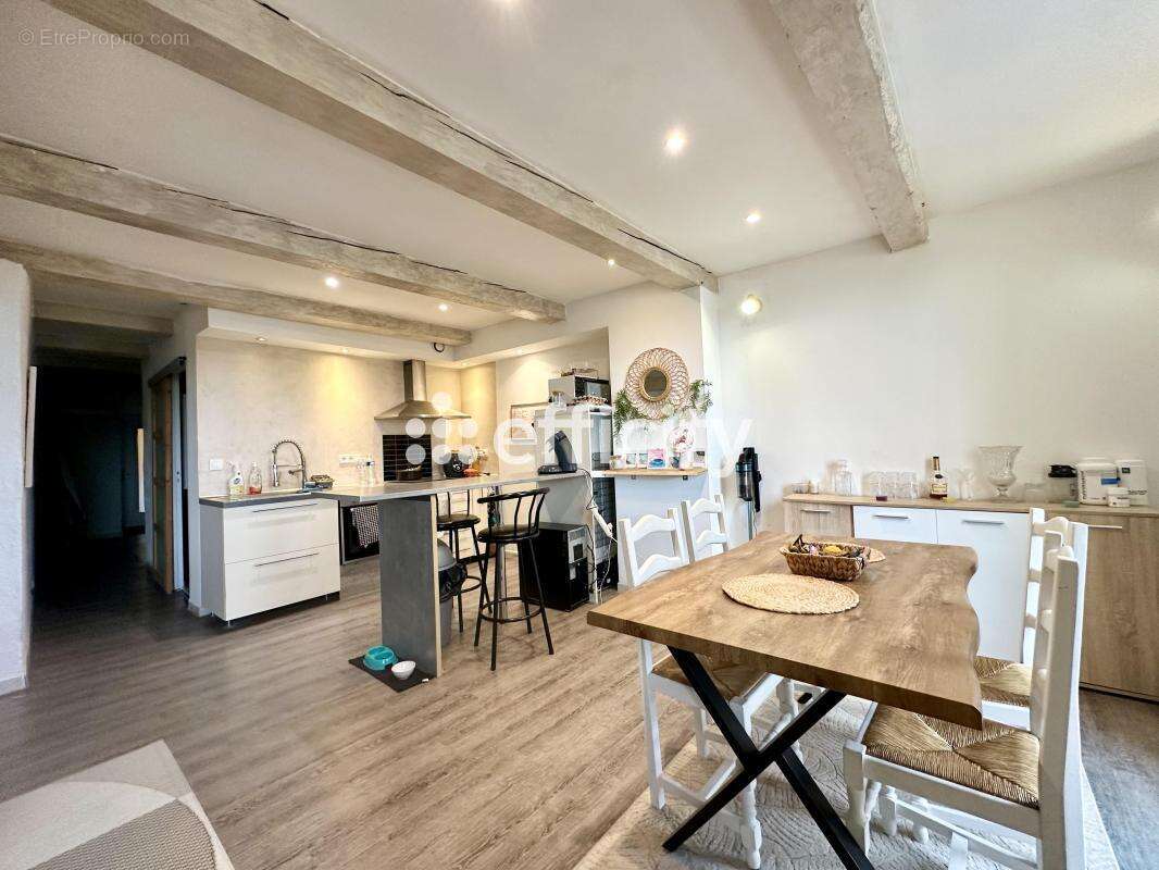 Appartement 260 m² à Berre-L'etang  - photo 10