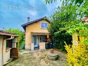 Maison à SAINT-GERMAIN-LES-ARPAJON