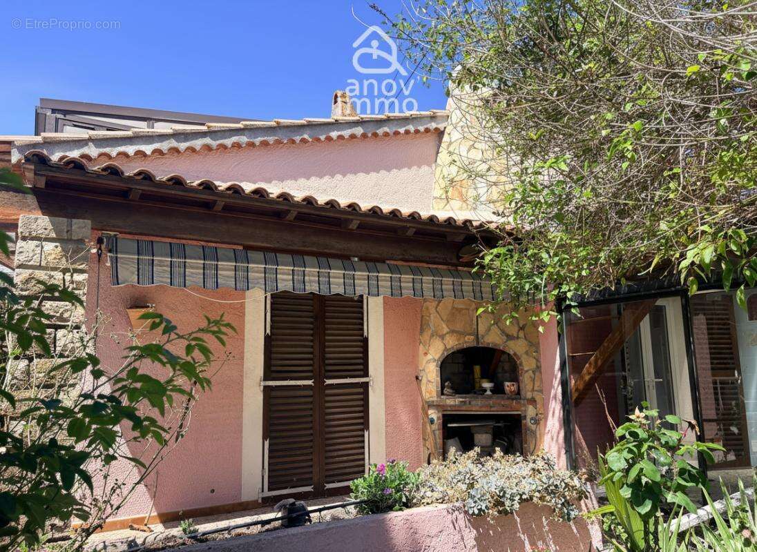 Maison à SIX-FOURS-LES-PLAGES