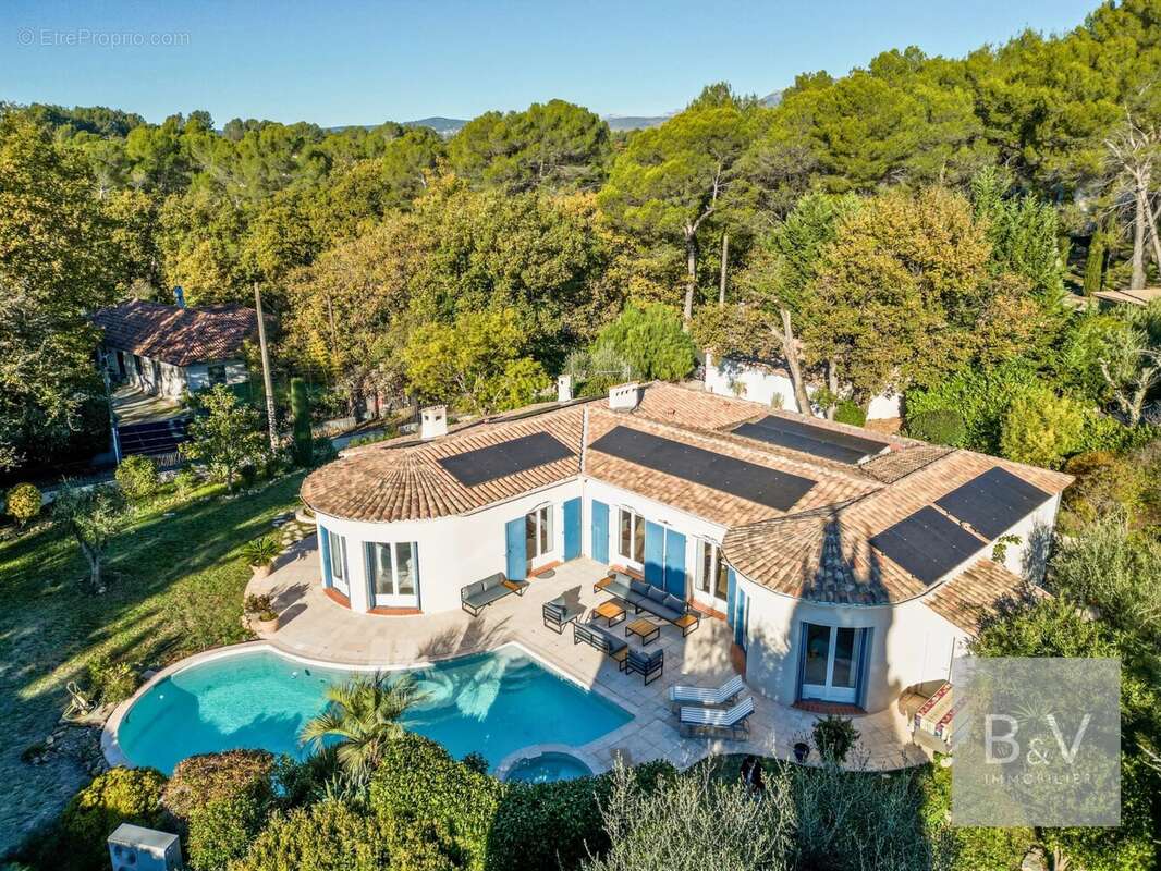 Maison à MOUANS-SARTOUX