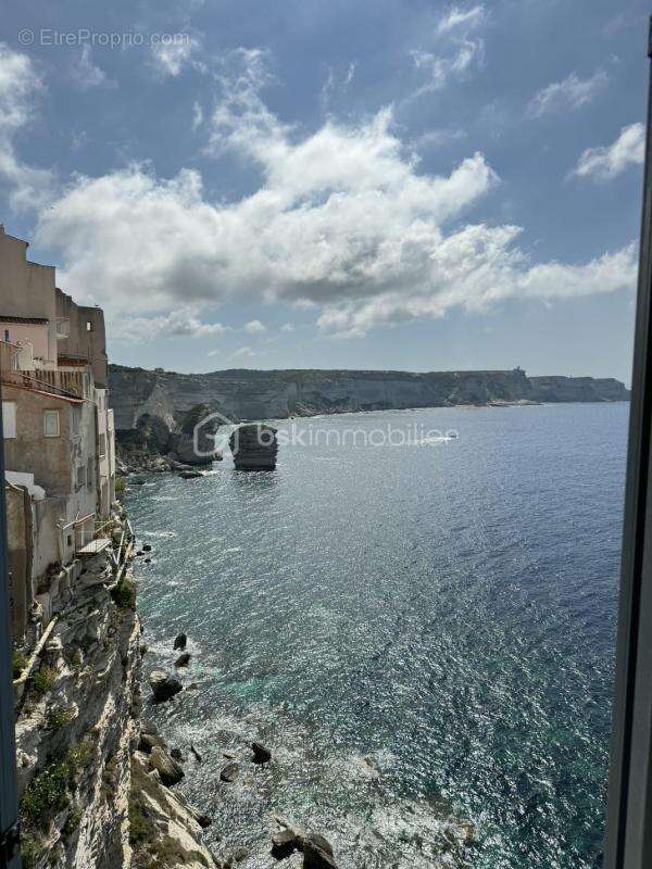 Appartement d'exception avec vue mer à Bonifacio – Une opportunité rare ! - photo 19