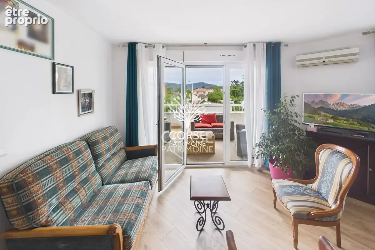 Appartement avec grande terrasse sur Porto-Vecchio - photo 2