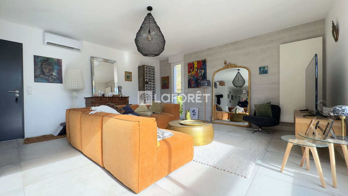 Appartement à CASTELNAU-LE-LEZ