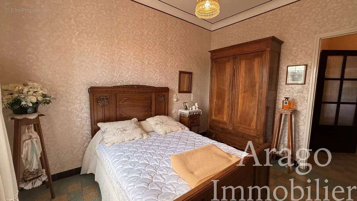 Maison à PEYRESTORTES