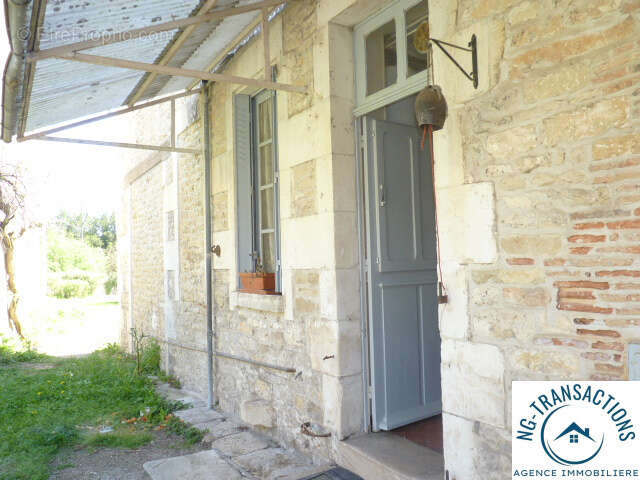 Maison à ENTRAINS-SUR-NOHAIN