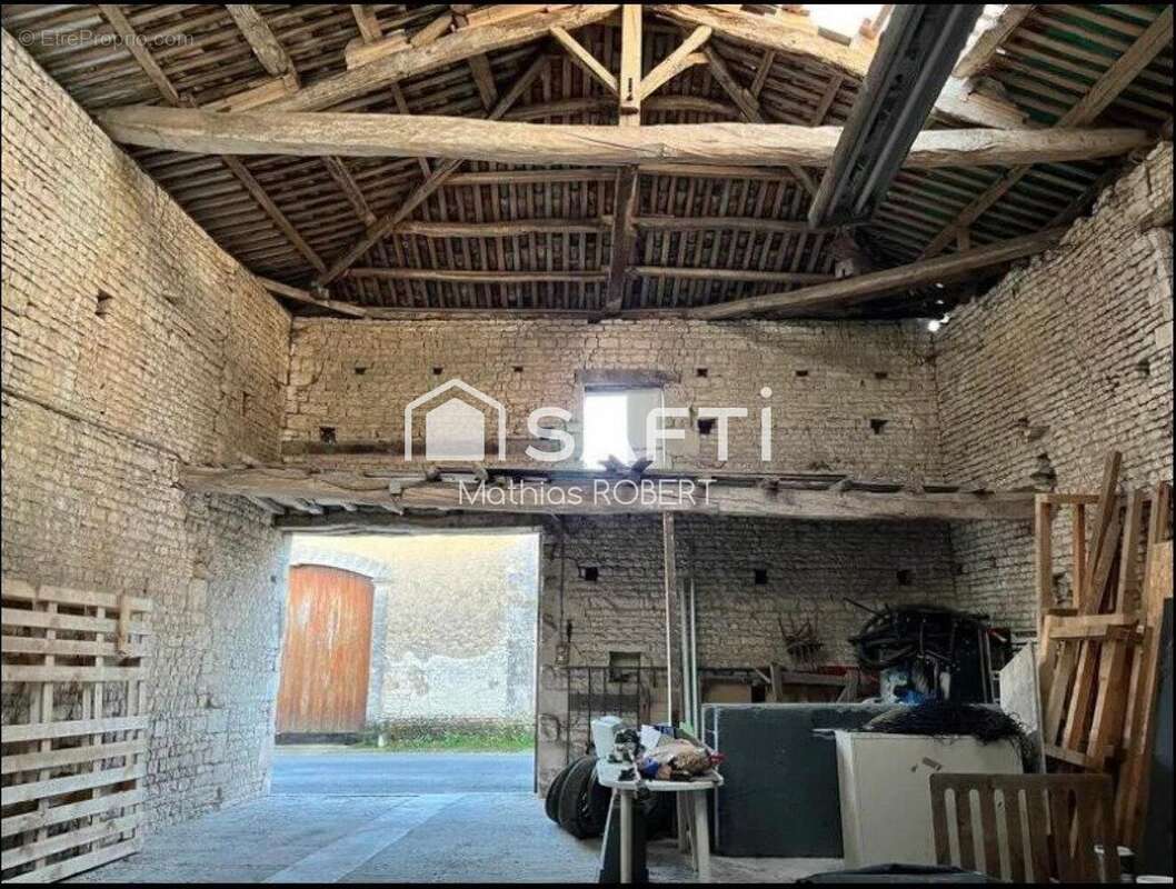 Photo 2 - Maison à XAMBES