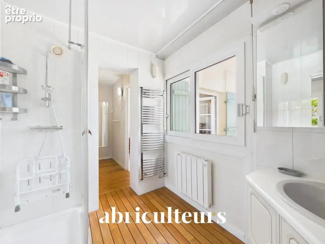 belle propriété au calme avec piscine et un vaste terrain en vente à Orvault (44700) - photo 6
