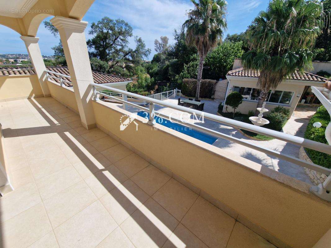 Luxueuse villa avec vue sur l'Estérel - photo 13
