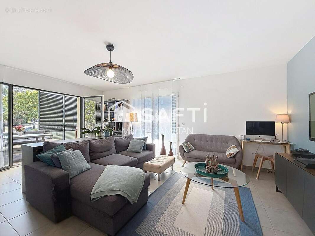 Appartement 118 m² à Feigeres  - photo 2