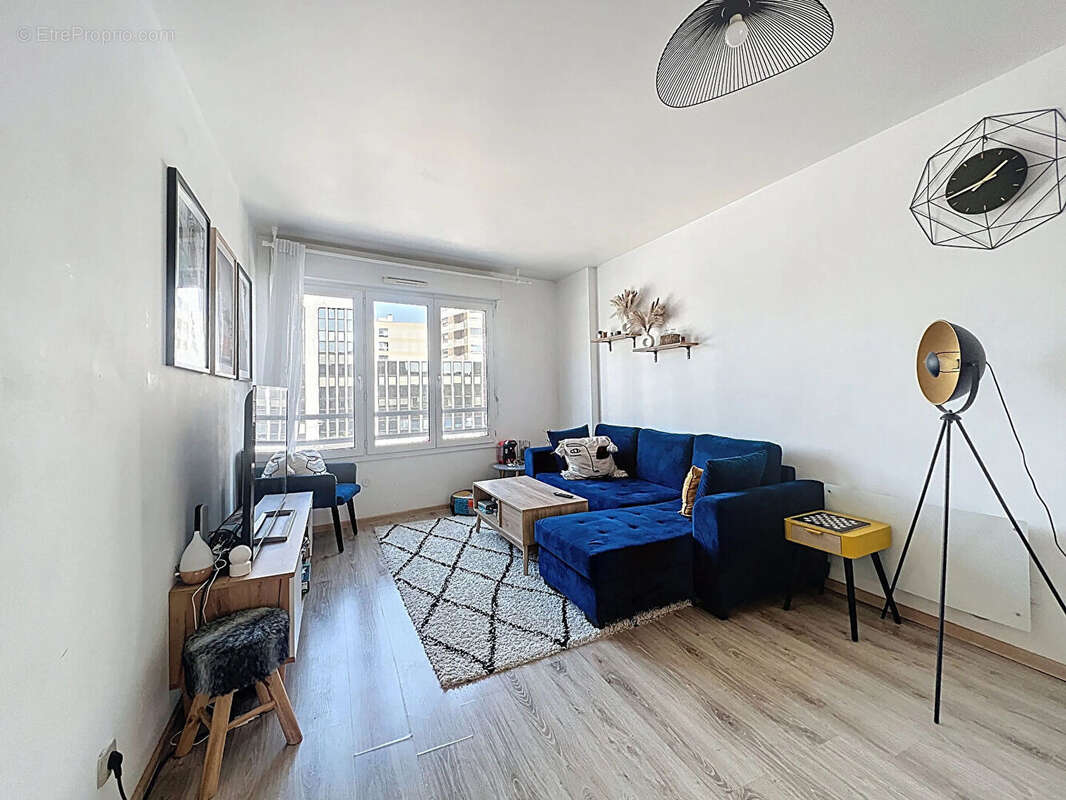 Appartement à SURESNES