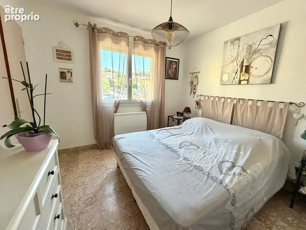 Les Lônes - T4 traversant de 78 m2 - Balcon Ouest - Stationnement privatif - photo 6
