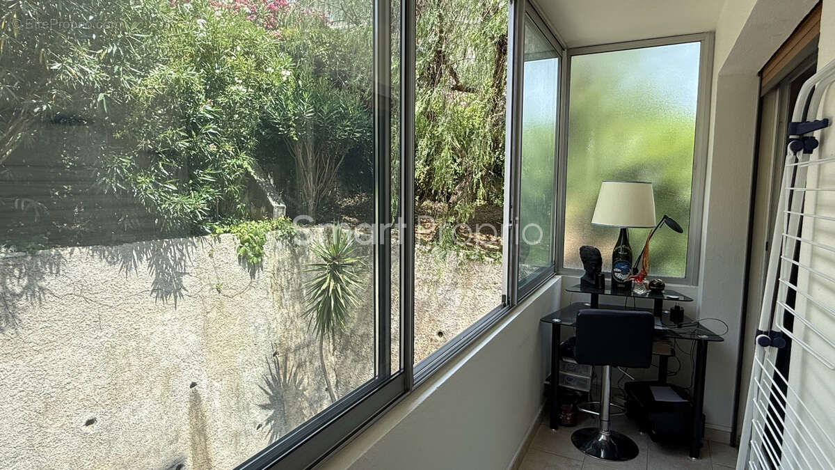 Le Cannet - Spacieux 3 pièces de 70 m2 rénové avec terrasse et garage fermé - photo 29
