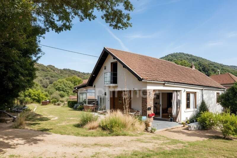 Maison à SAINT-PARTHEM