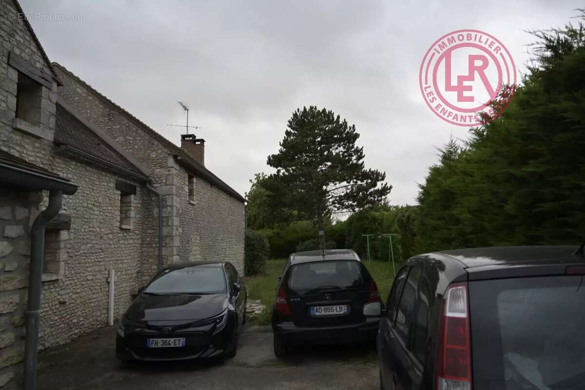 Maison à SCEAUX-DU-GATINAIS