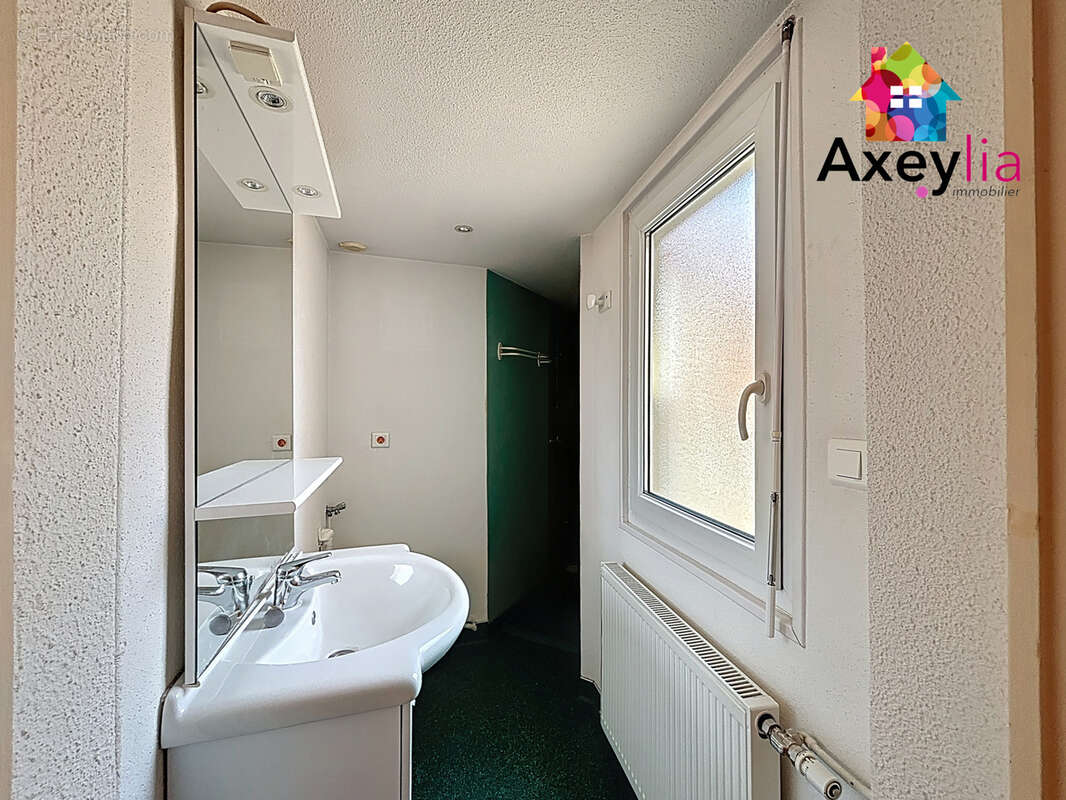 Appartement à LE COTEAU