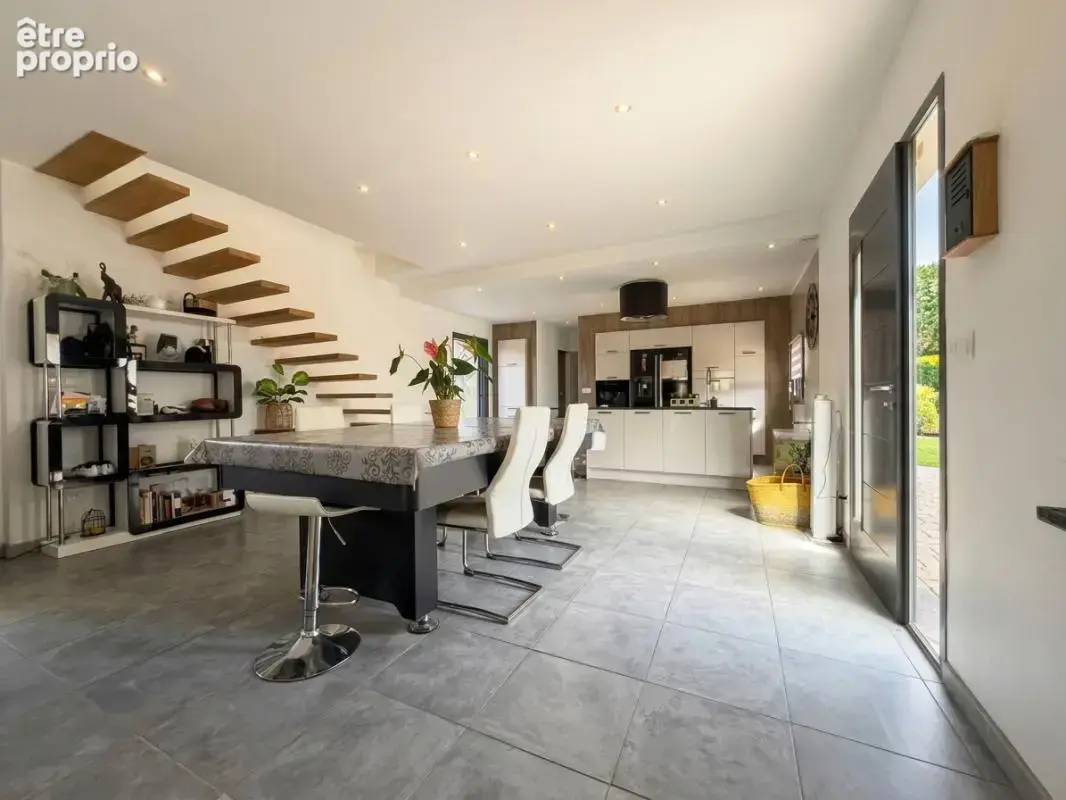 Maison 5 pièces / 129 m² / 298 000 EUR / CASTRES - photo 3