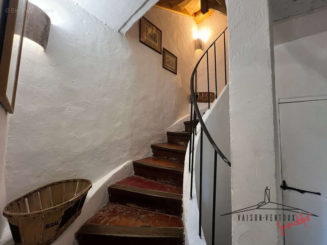 Maison à VAISON-LA-ROMAINE