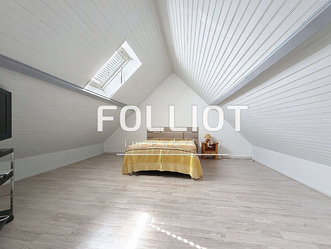 Maison à AGON-COUTAINVILLE