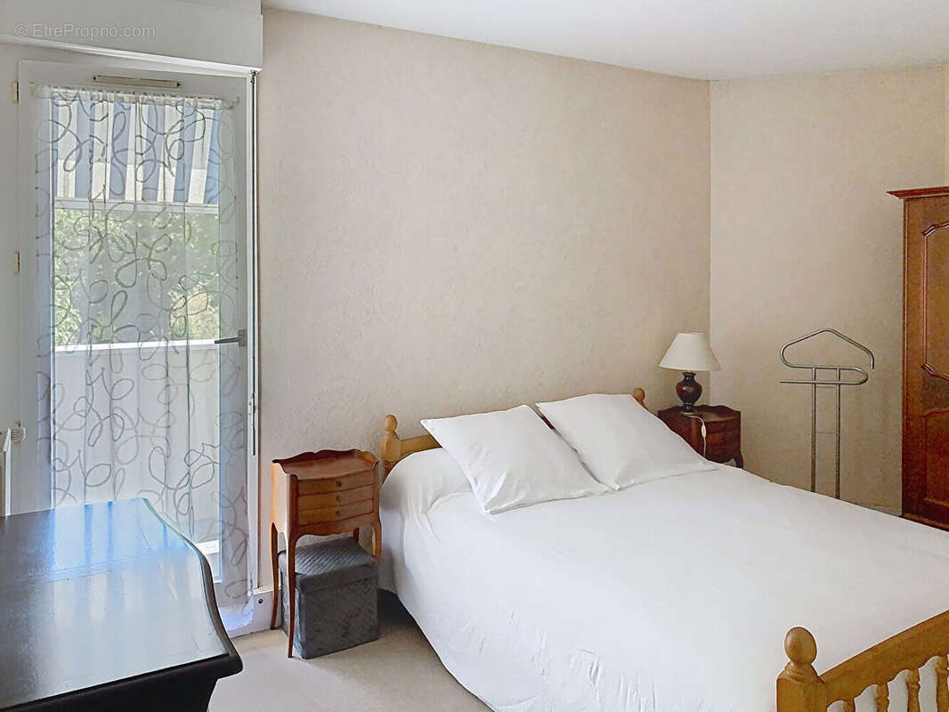 Appartement à VILLENAVE-D&#039;ORNON