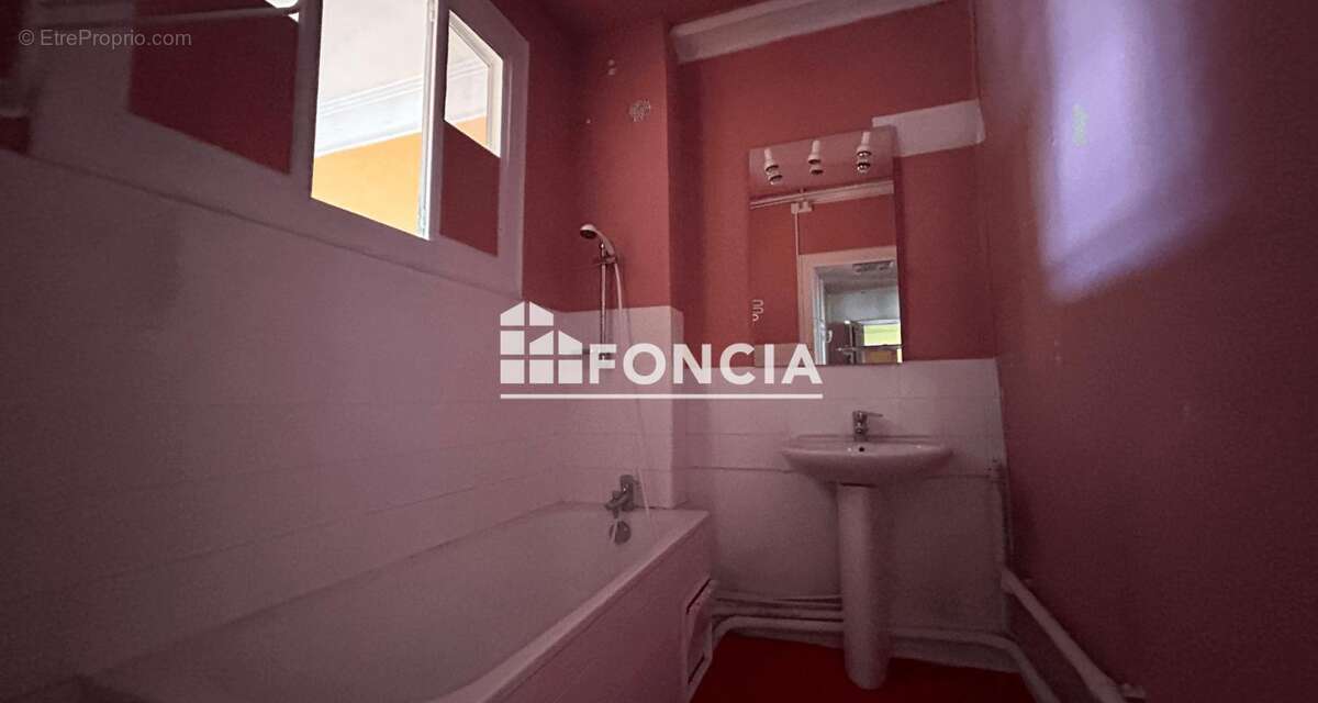 Appartement à SAINT-ETIENNE