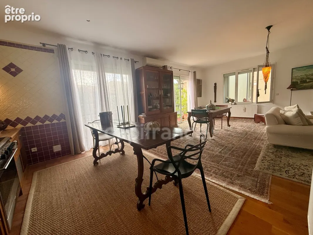 Magnifique T4 centre-ville de Carcassonne 140m2 habitables, 3 chambres une place de parking - photo 10