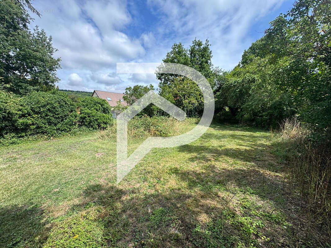 Terrain à EZY-SUR-EURE