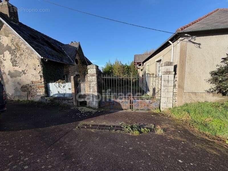 Maison à CARHAIX-PLOUGUER