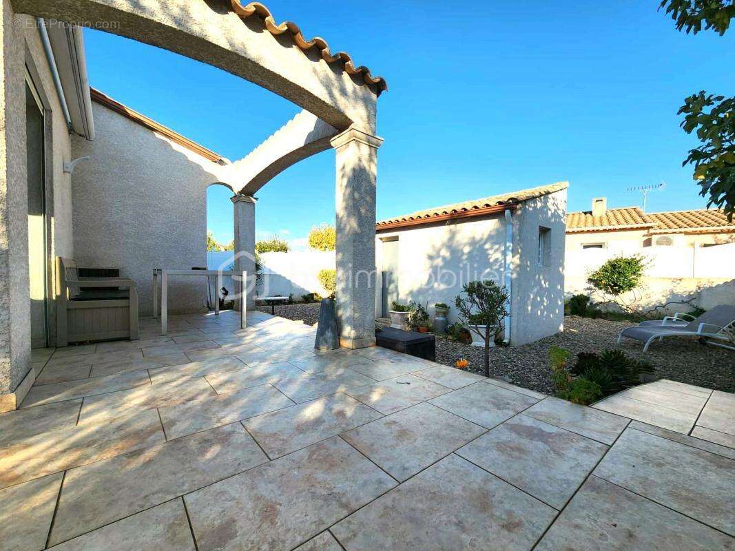 Maison à LEZIGNAN-LA-CEBE