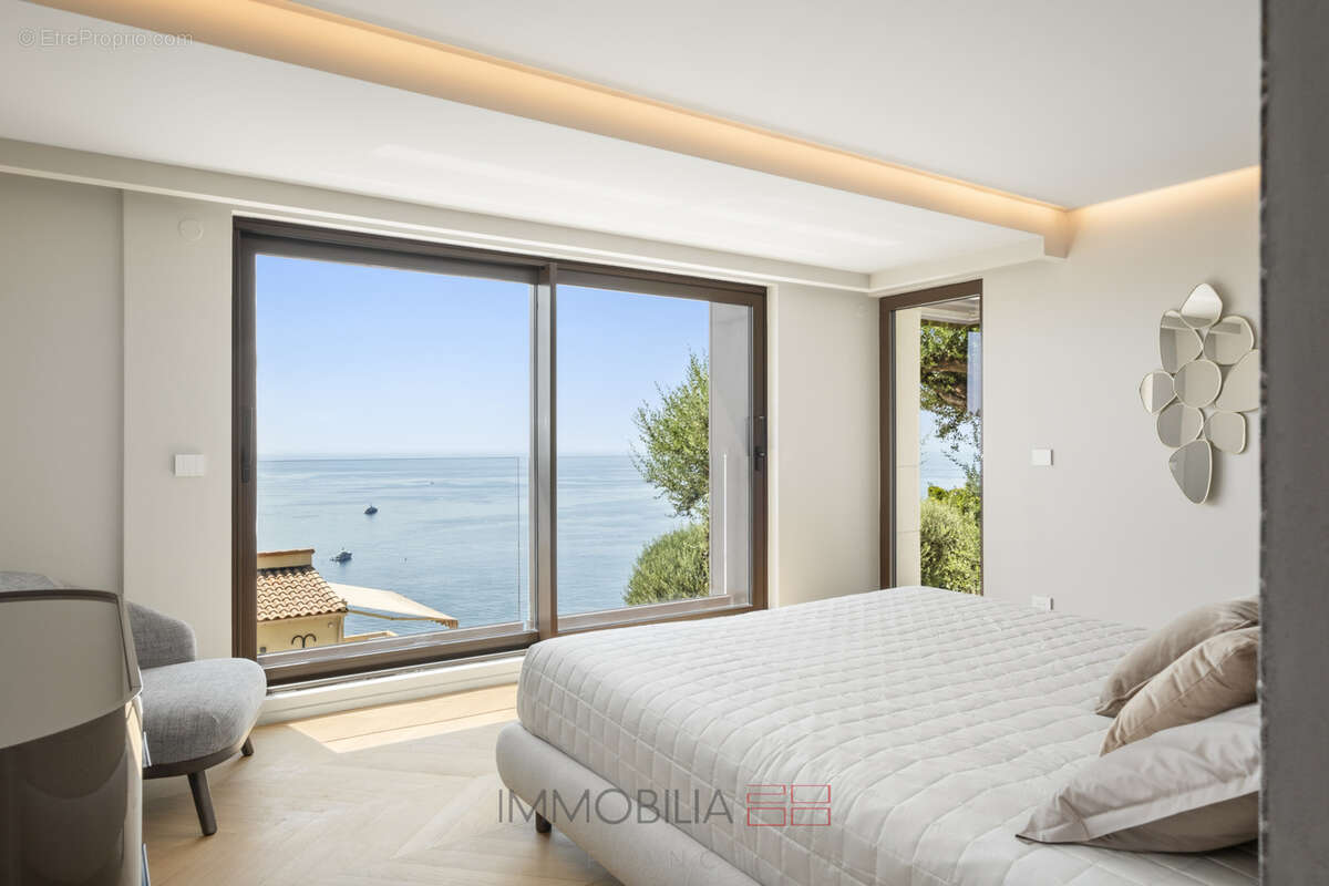 Villa contemporaine rénovée avec vue mer spectaculaire   Secteur Golfe Bleu, à deux pas de Monaco - photo 12