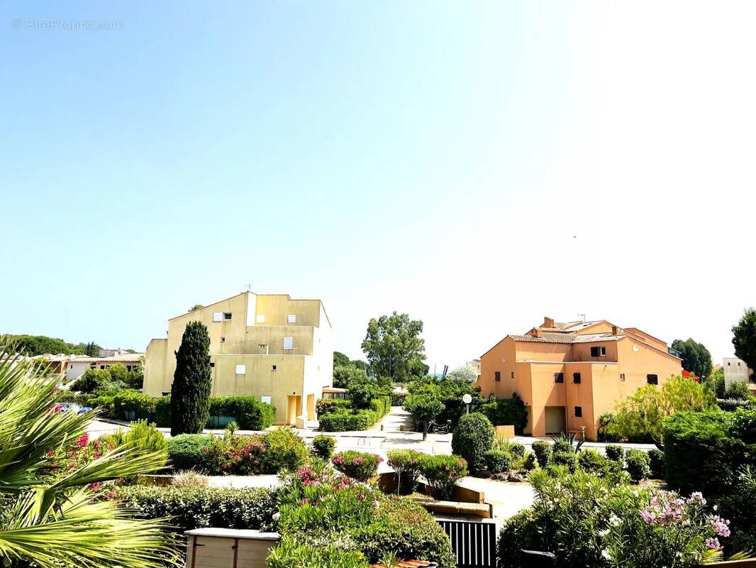 Appartement à LA LONDE-LES-MAURES