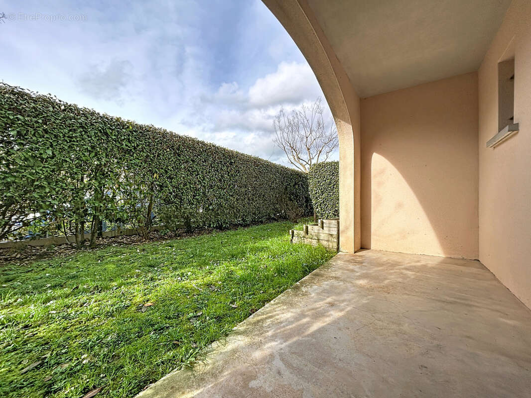 Appartement à PAZAYAC