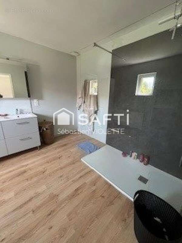Maison 274 m² à Genech  - photo 8