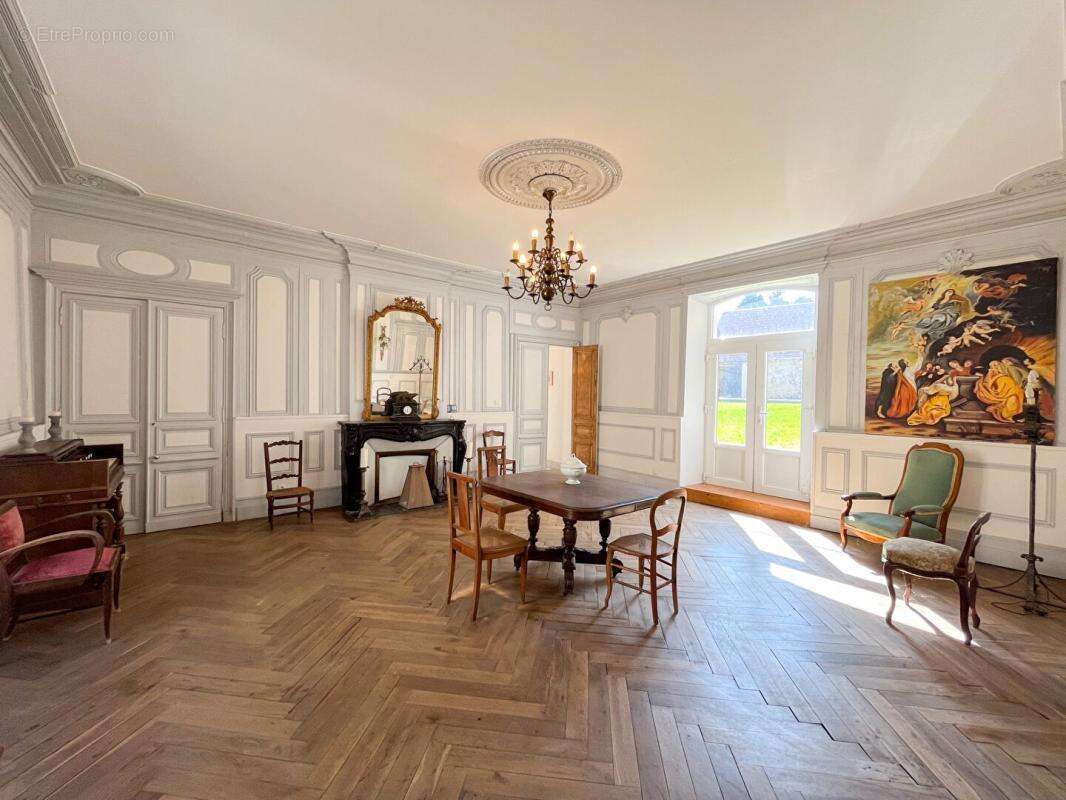 Maison Ecueille 7 pièce(s) 250 m2 - photo 3