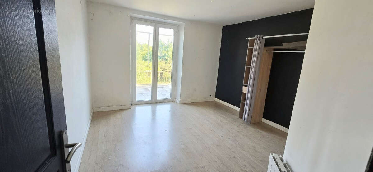 Appartement Arc Les Gray 4 pièce(s) 139 m2 - photo 5