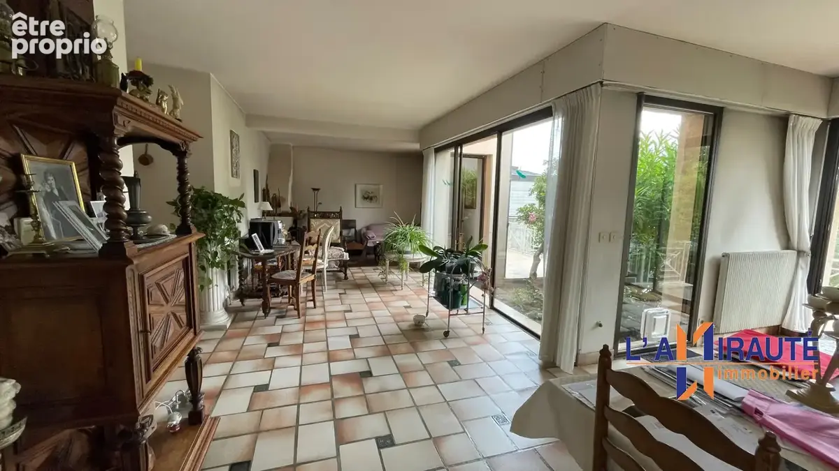 Maison de 173m2 avec un terrain de 800m2 à Chatou - photo 7
