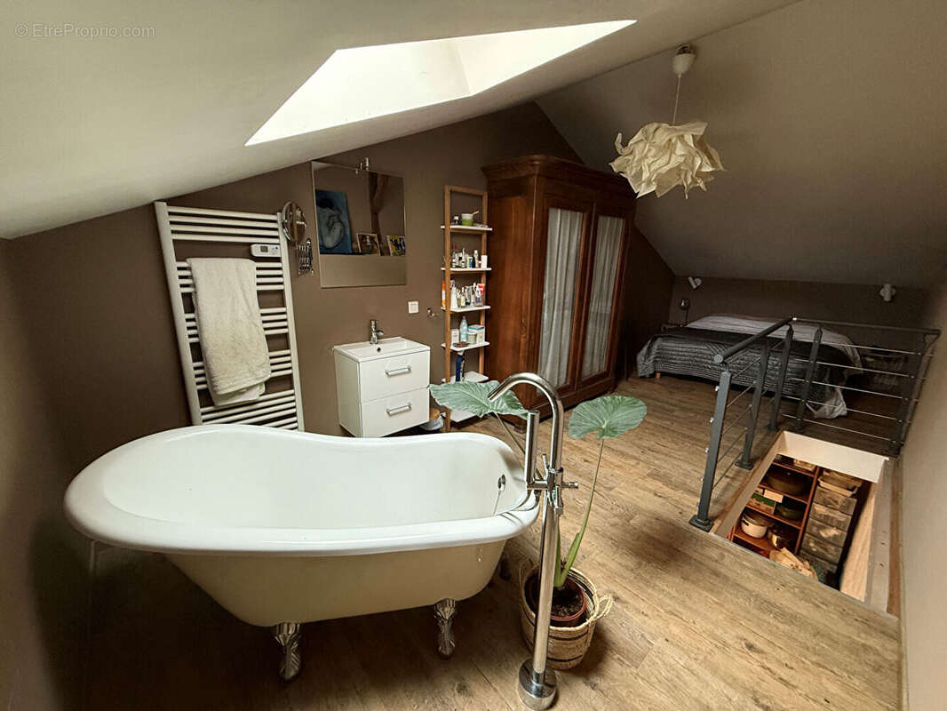 Maison à SAINT-DIDIER-SUR-CHALARONNE