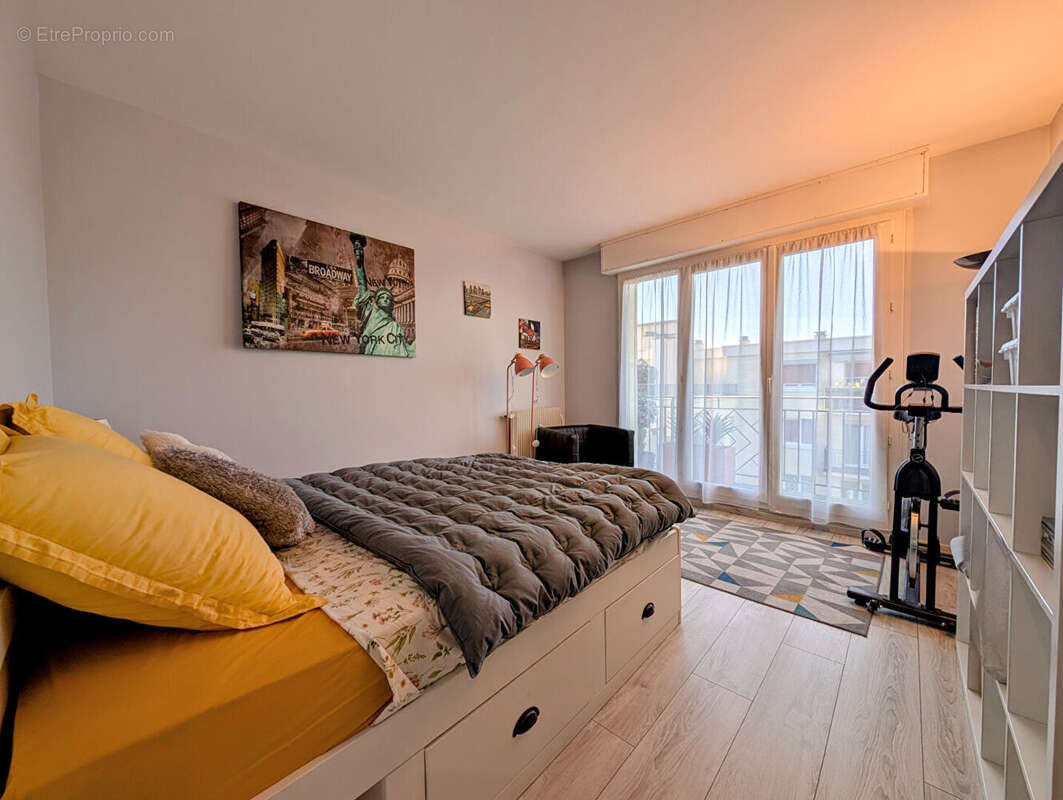 Appartement à MAISONS-LAFFITTE