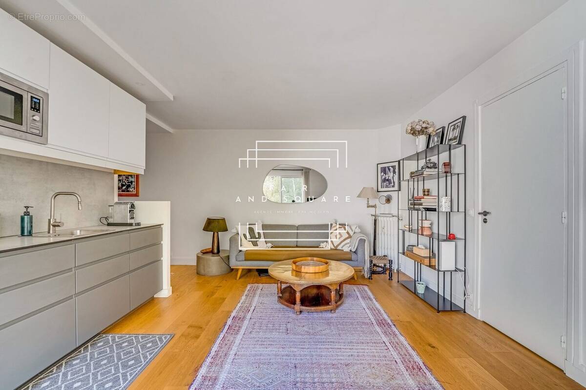 Appartement à PARIS-17E