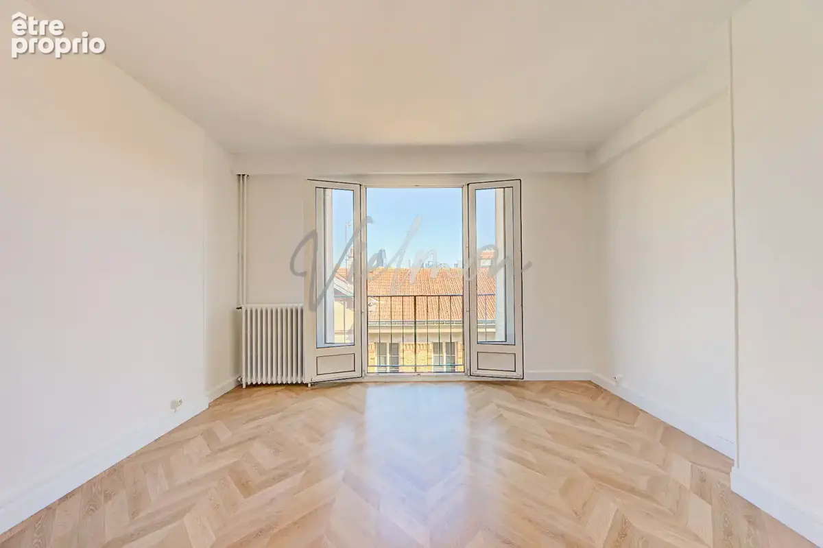 Appartement Suresnes 3 pièce(s) 72.09 m2 - photo 9