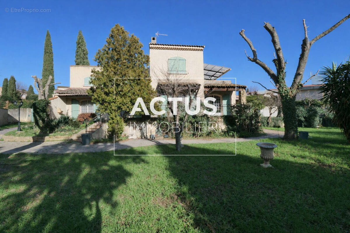 Maison à SALON-DE-PROVENCE