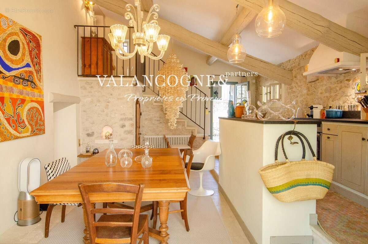 Charmante maison de village en pierre à Eygalières - photo 10
